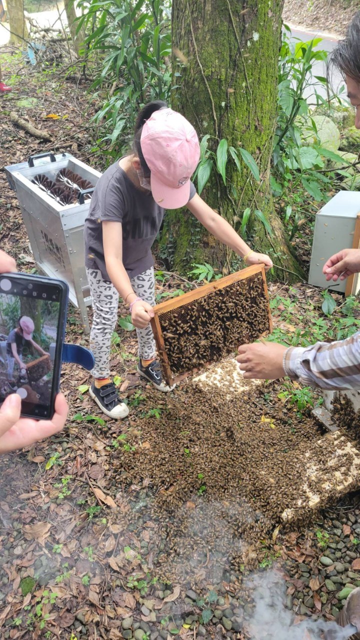 LINE_ALBUM_6月月會照片_2306074.jpg